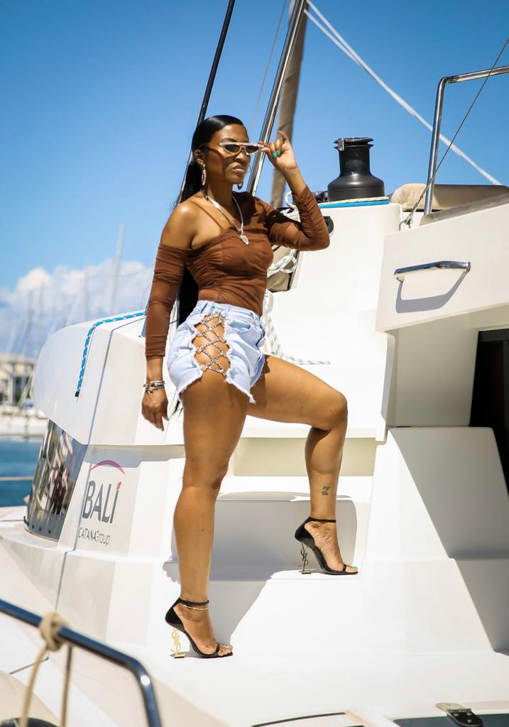 "CHAIN ME DOWN" SHORTS